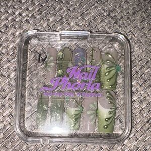 Green and Gray Press-On Nails